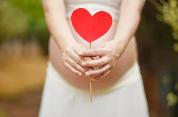 试管婴儿移植前，子宫内膜需要达到什么条件？